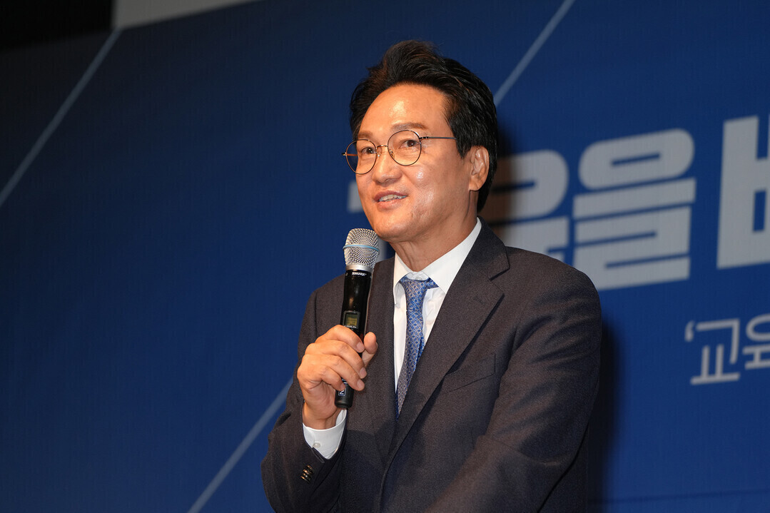 유은혜, 출마 포기…진보 안민석 vs...
