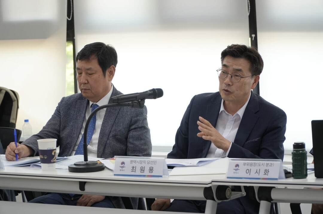 "책상 아닌 현장에 답있다&...