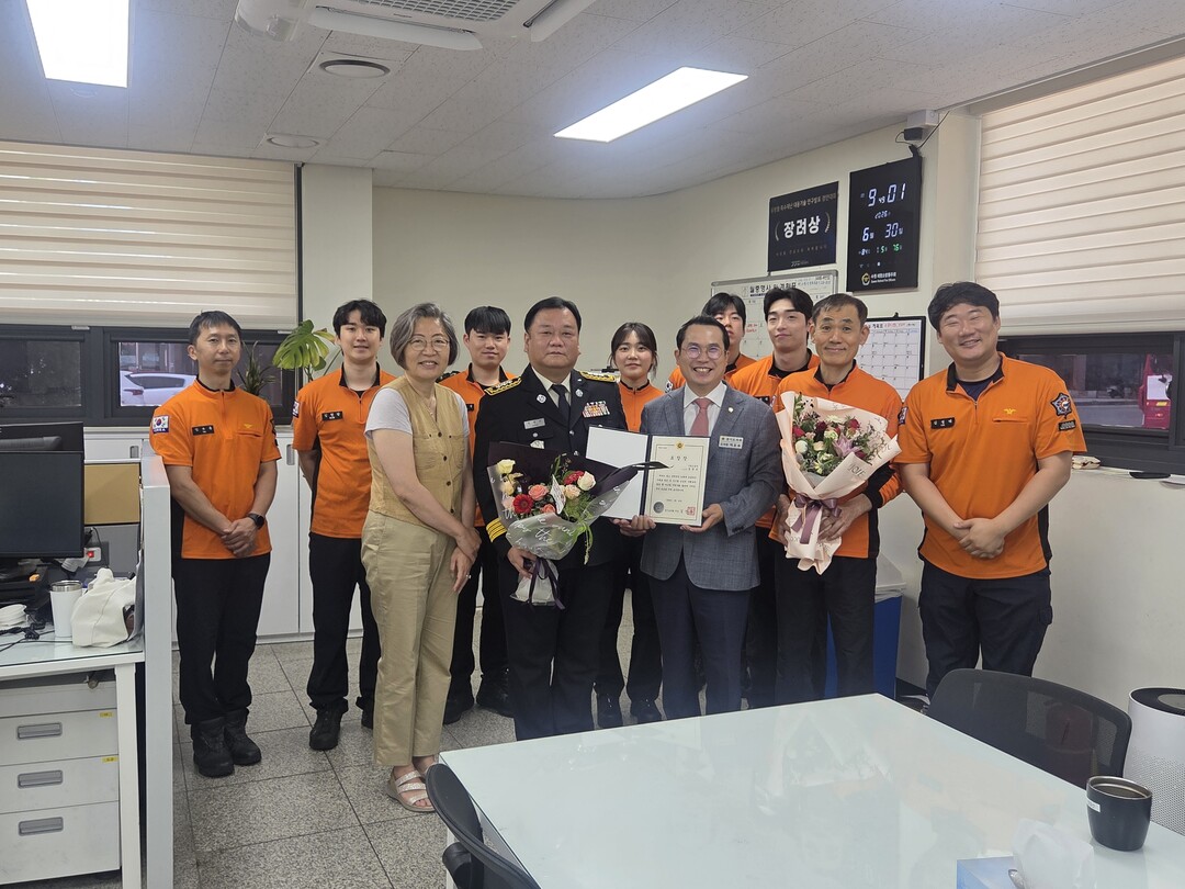 이오수 경기도의원, 정영선 소방령에 ...