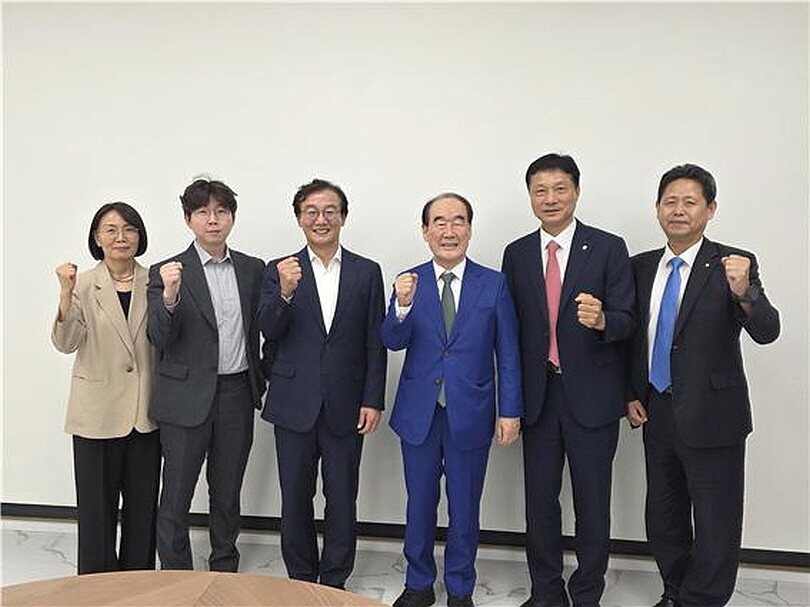 수도권 해운기업들 부산 이전 잇달아…...