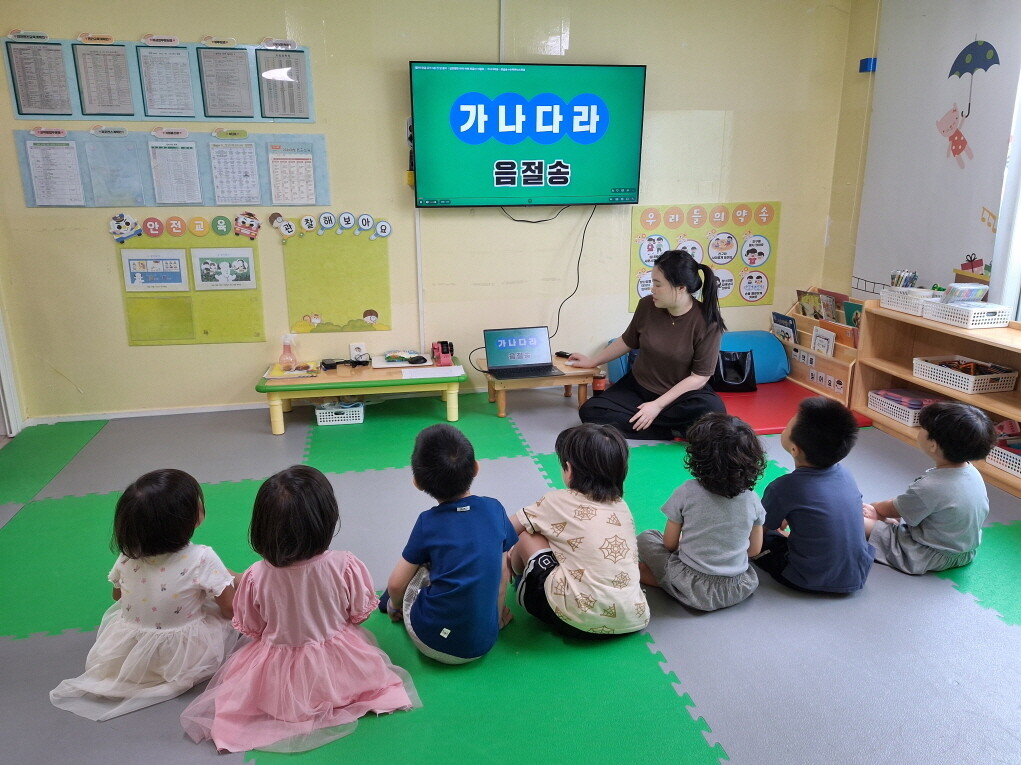 아이 키우기 좋은 사회 만든다…건설사들 저출생·돌봄 CSR 총력전 썸네일