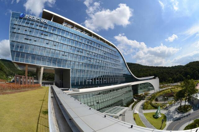 호주 '가스 자국 우선'...