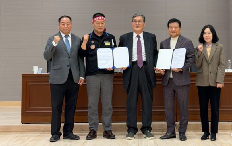 경기도 버스 노사, 새벽 마라톤 협상...